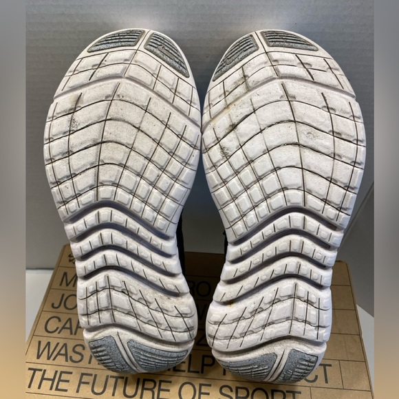 Sz 10  Nike Free RN 5.0 Next Nature Black/Magic Ember-Cave Purple Running Shoes - Picture 9 of 12